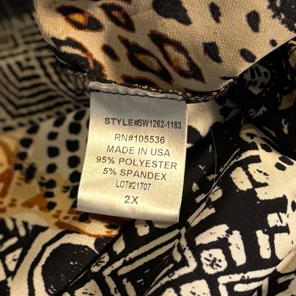 126. Travel Elements Patterned Tunic Set With Ani… - image 5